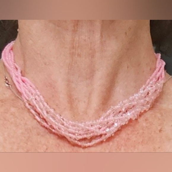 Soft pink small beads necklace. - Picture 2 of 4